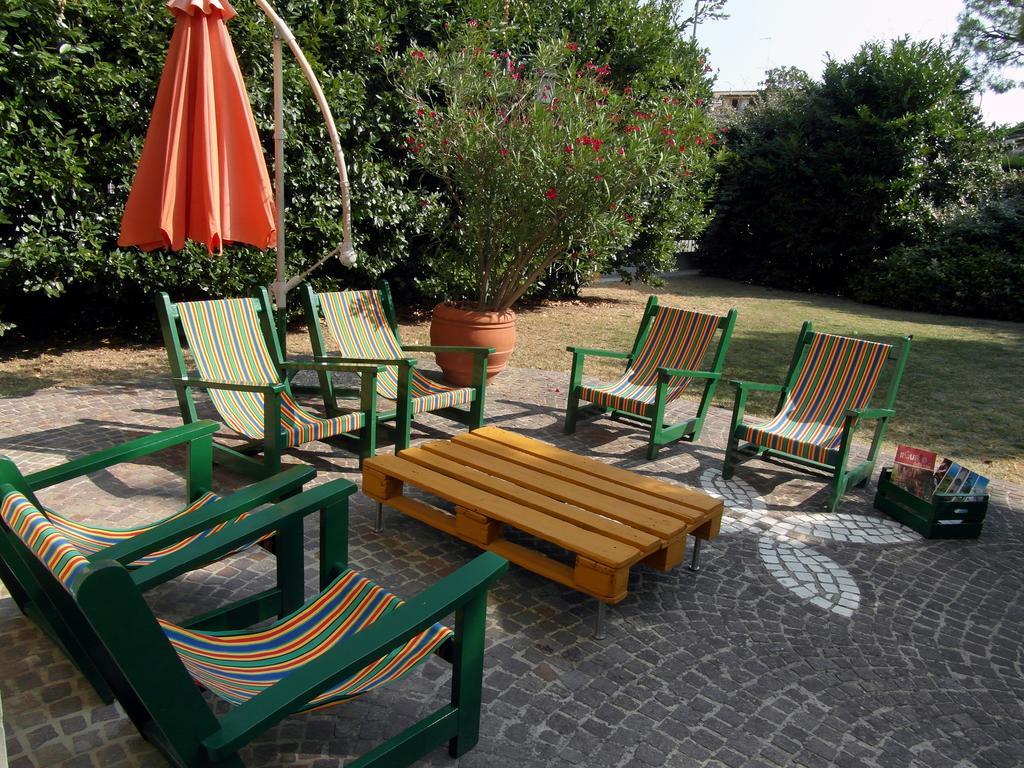 B&B In Villa Civitanova Marche Exterior foto